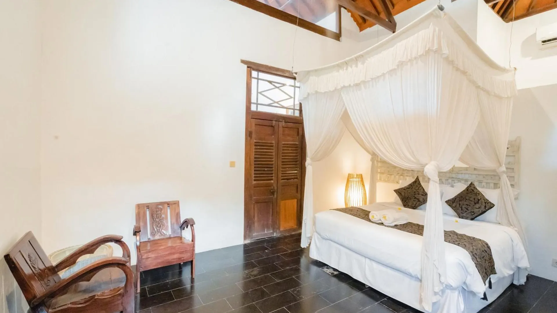 Villa Etnik Seminyak
